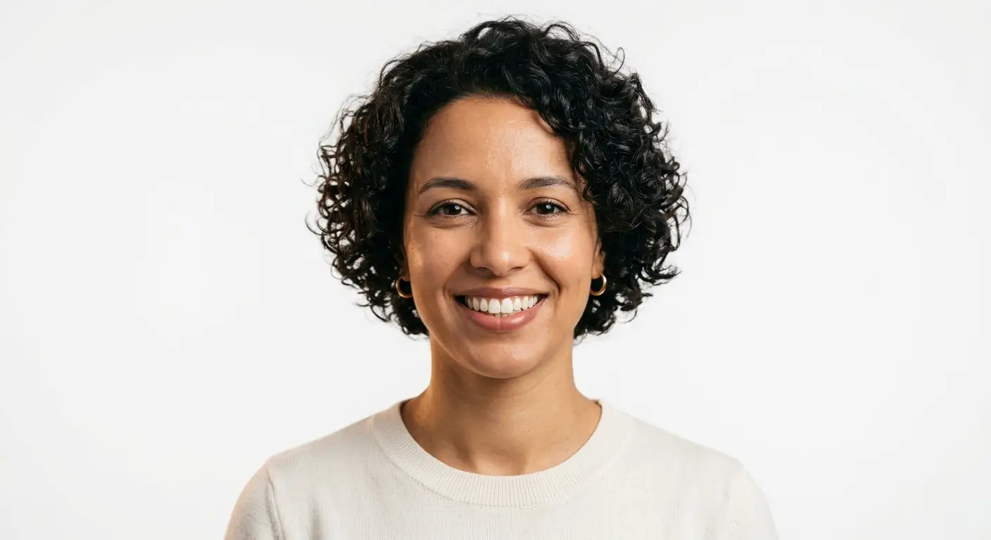 Patiente souriante au Centre dentaire ELOURF, Marrakech